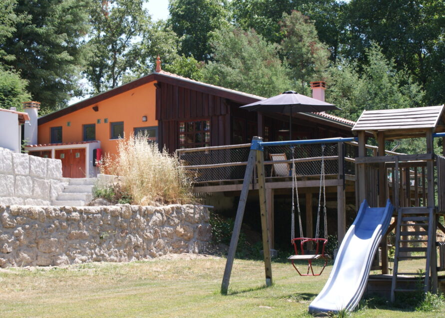 Beutiful holiday home Casa Mimosa on Quinta do Retiro central Portugal